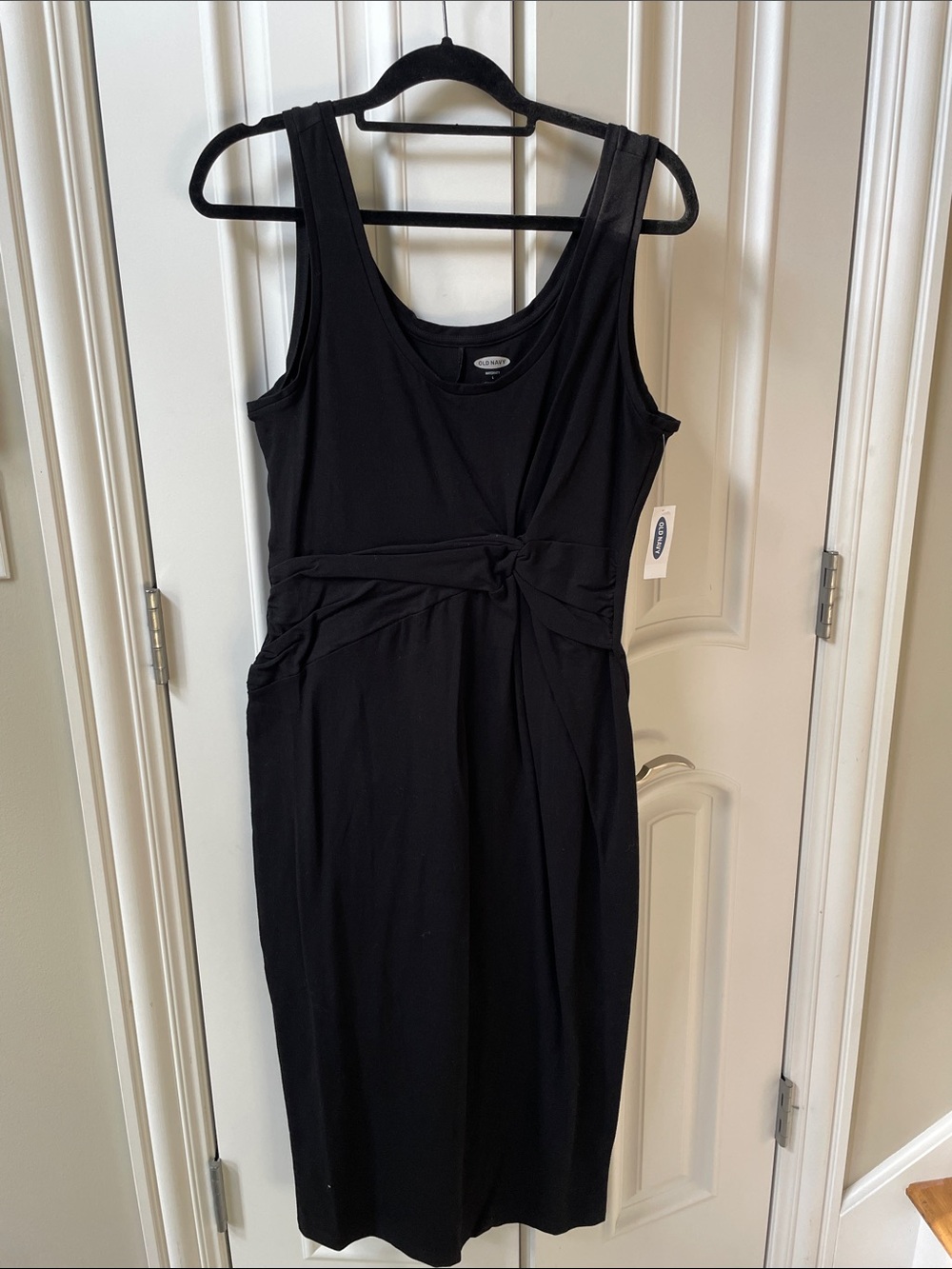 Classic Black Sleeveless Knot-Waist Maternity Dress